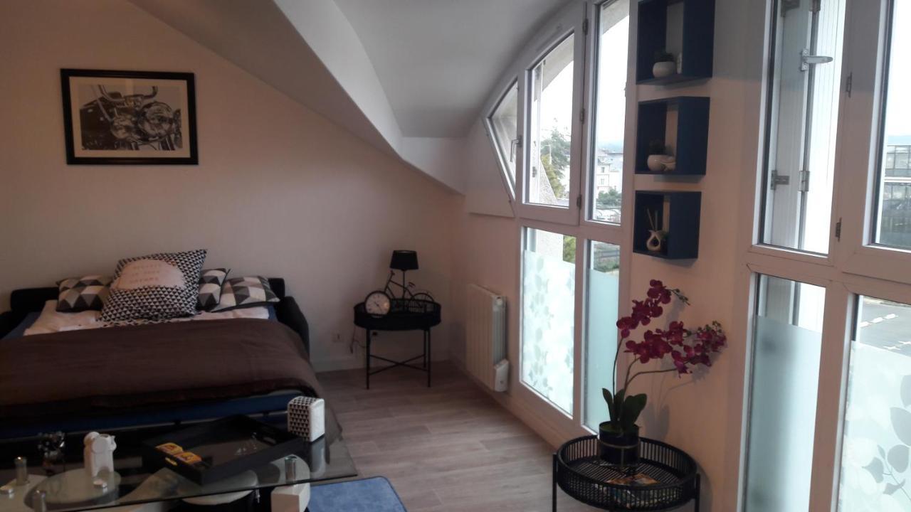 Le Parmentier Apartment Compiegne Exterior photo